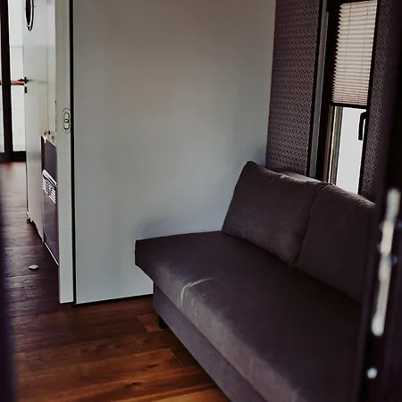 船屋 Houseboat 新古提